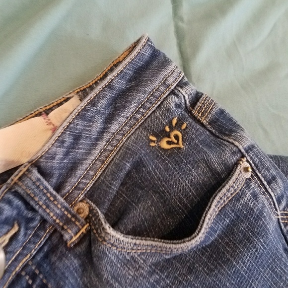 Clothing - Picture 2 of 3